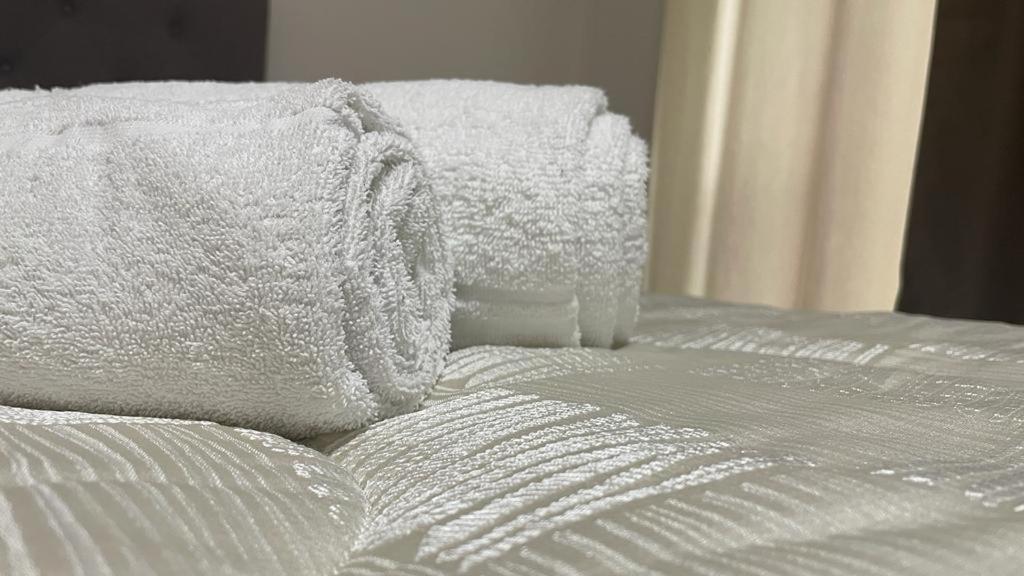 Doctor House Standard, Suites & Luxury Rooms Enna Exteriör bild